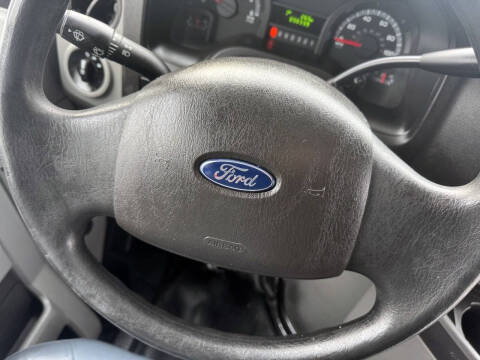 2014 Ford E-350