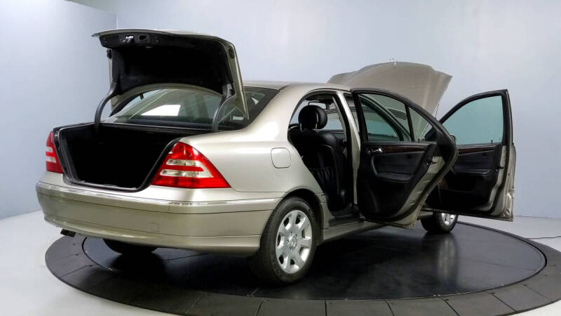 2005 Mercedes-Benz C-Class C 320 4MATIC