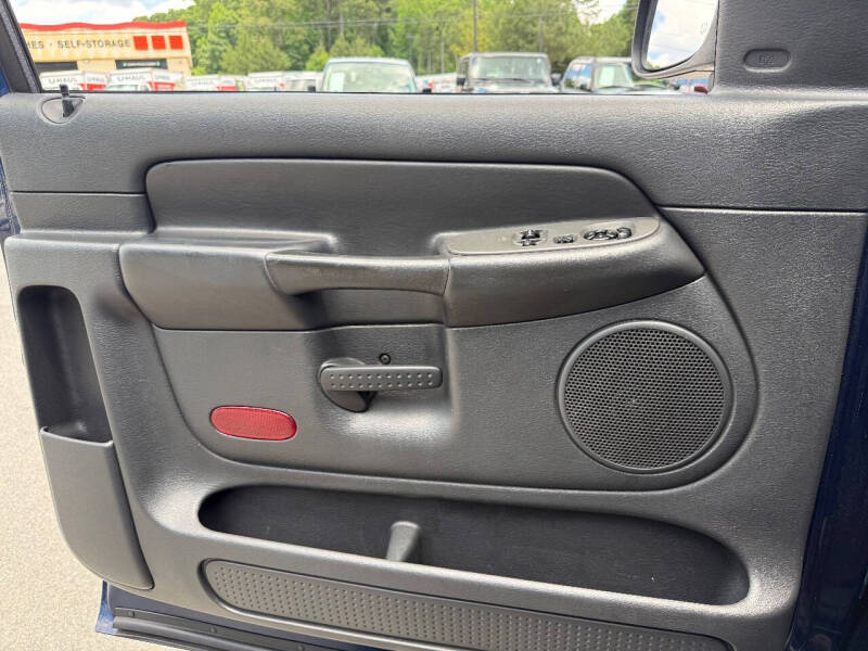 2004 Dodge Ram 1500 SLT