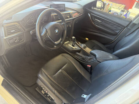 2015 BMW 3 Series 328i