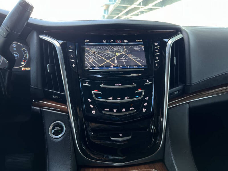 2015 Cadillac Escalade Luxury