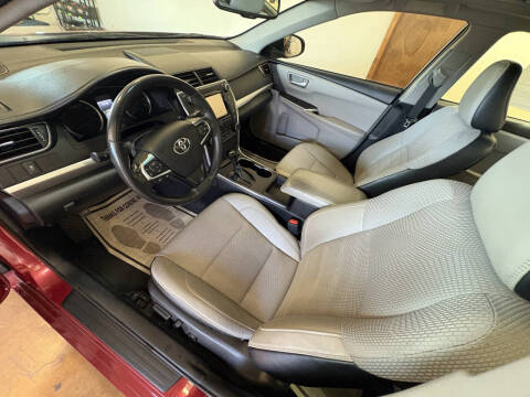 2017 Toyota Camry SE