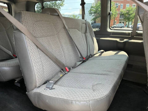 2017 GMC Savana LT 3500