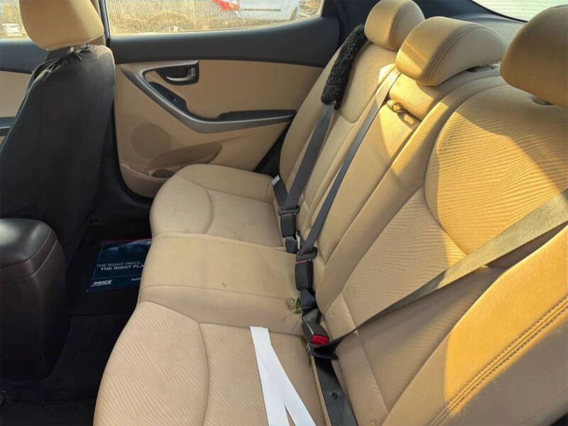 2012 Hyundai Elantra