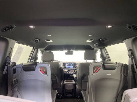 2024 Chrysler Pacifica Touring