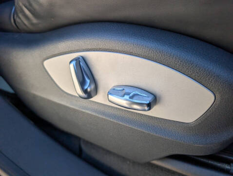 2017 Porsche Cayenne Platinum Edition