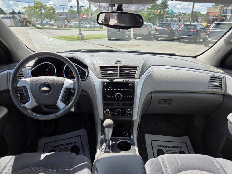 2012 Chevrolet Traverse LS - Photo 19