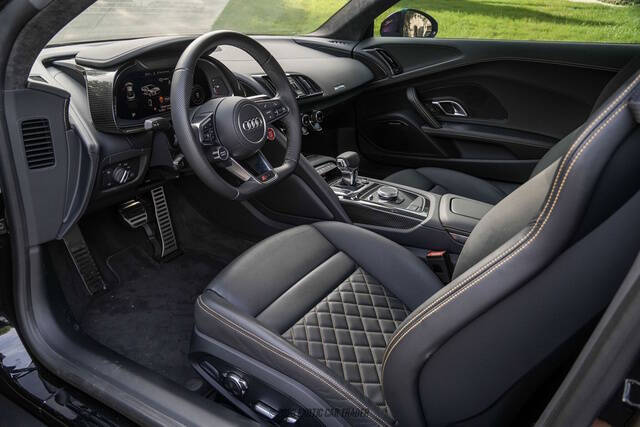 2023 Audi R8 5.2 V10 performance