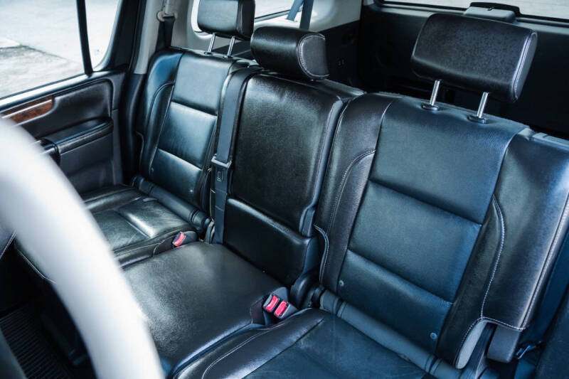 2010 Nissan Armada Titanium