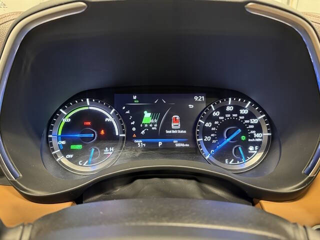 2021 Toyota Highlander Hybrid Platinum