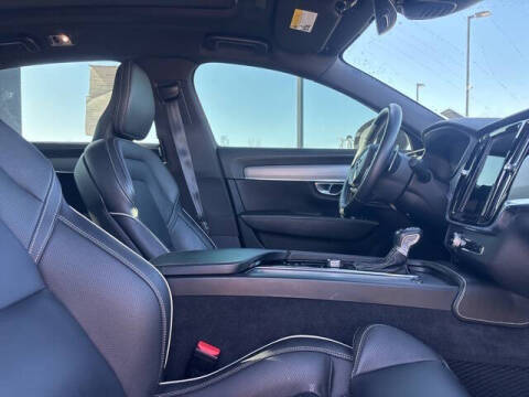 2020 Volvo S90 T6 R-Design