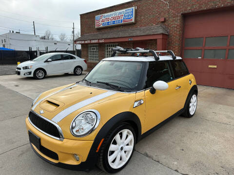 2009 MINI Cooper for sale at AMERICAN AUTO CREDIT in Cleveland OH
