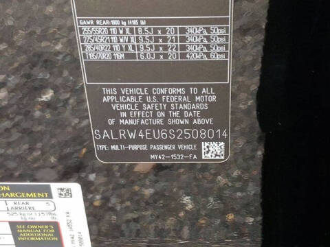 2025 Land Rover Discovery P360 Metropolitan