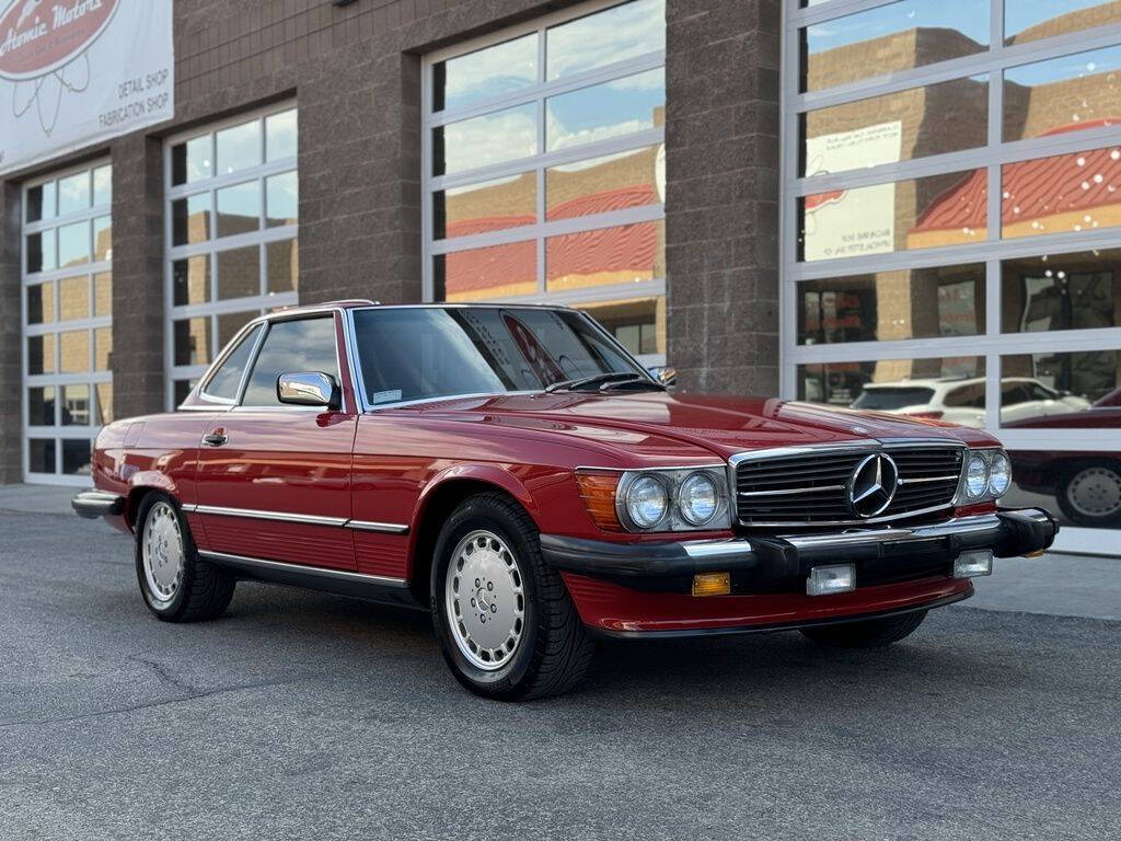 1989 Mercedes-Benz 560-Class 1