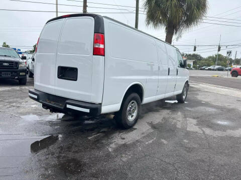 2019 Chevrolet Express 2500