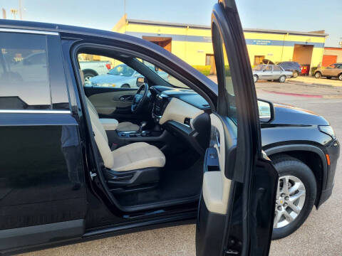 2023 Chevrolet Traverse LS