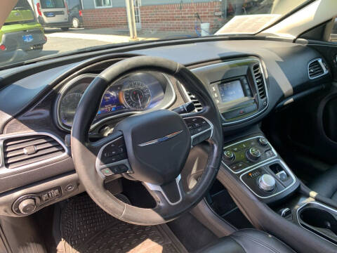 2015 Chrysler 200 C