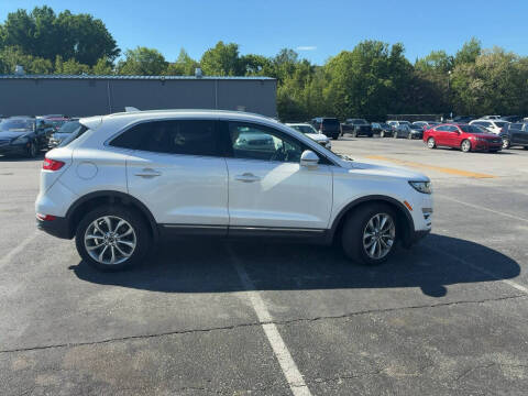 2019 Lincoln MKC Select