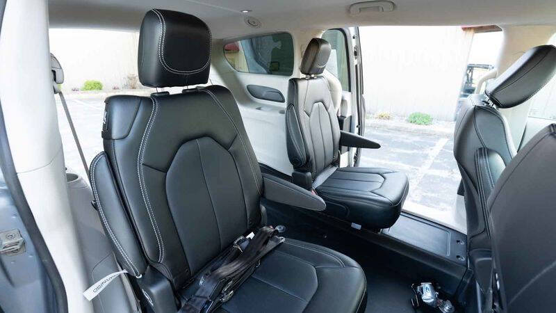 2023 Chrysler Pacifica Touring L