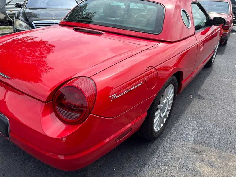 2004 Ford Thunderbird Deluxe