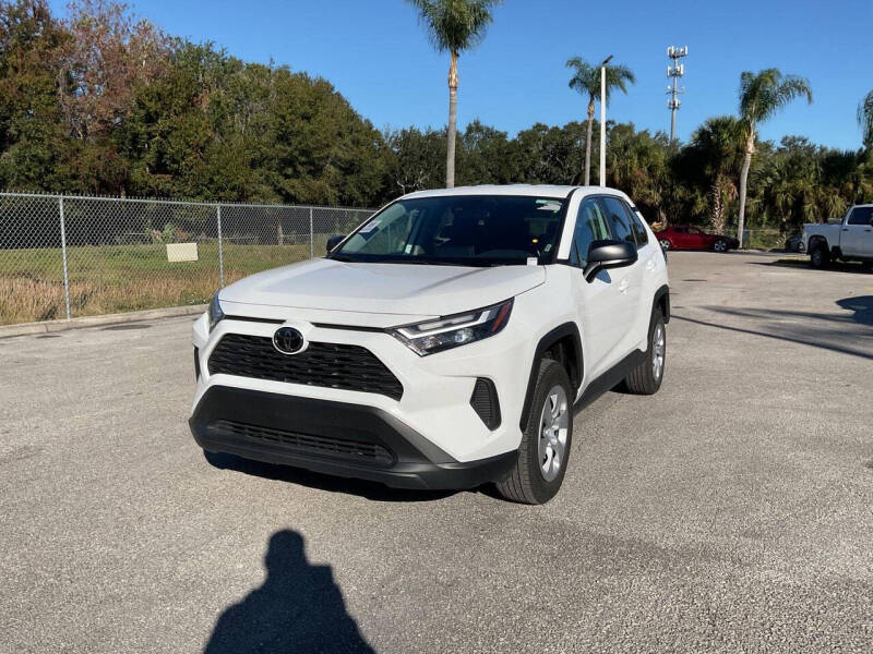 2024 Toyota RAV4 LE