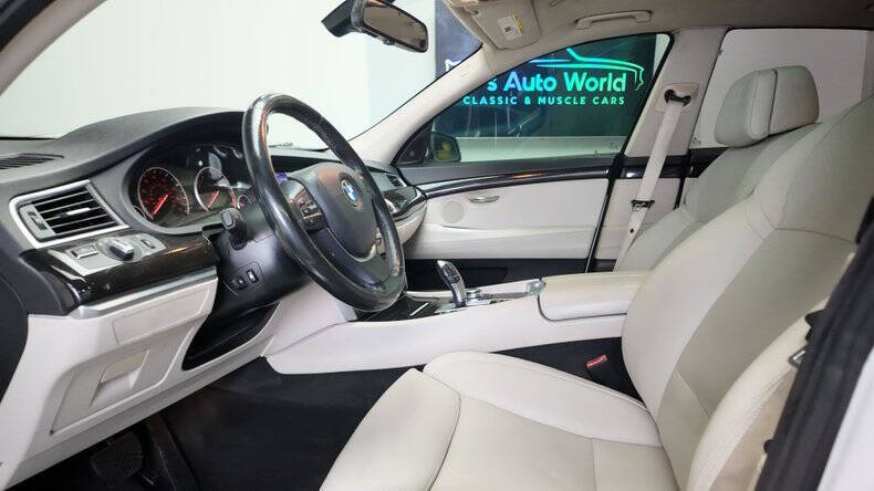 2012 BMW 5 Series 550i Gran Turismo