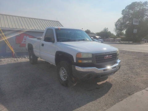 2004 GMC Sierra 2500HD for sale at Arrowhead Auto in Riverton WY