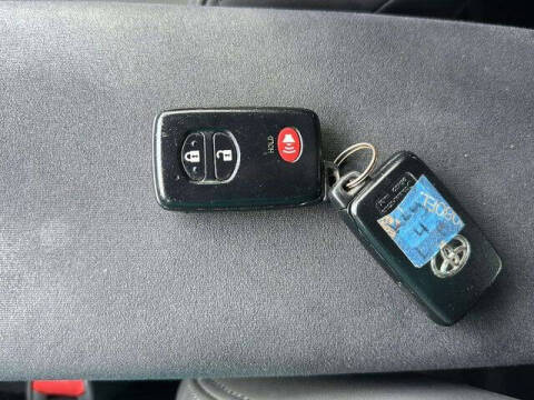 2014 Toyota Prius Three