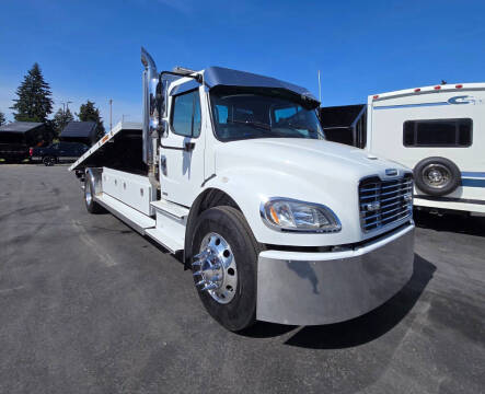 2020 Freightliner M2 106