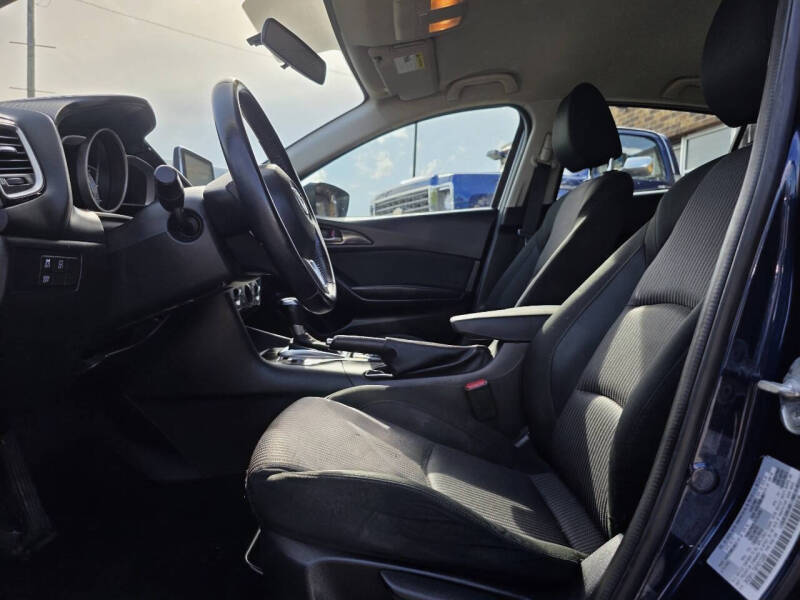2015 Mazda MAZDA3 i Touring