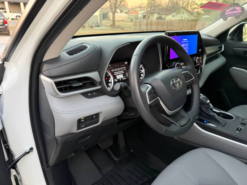 2024 Toyota Highlander