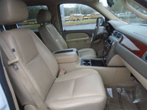 2011 Chevrolet Suburban LS