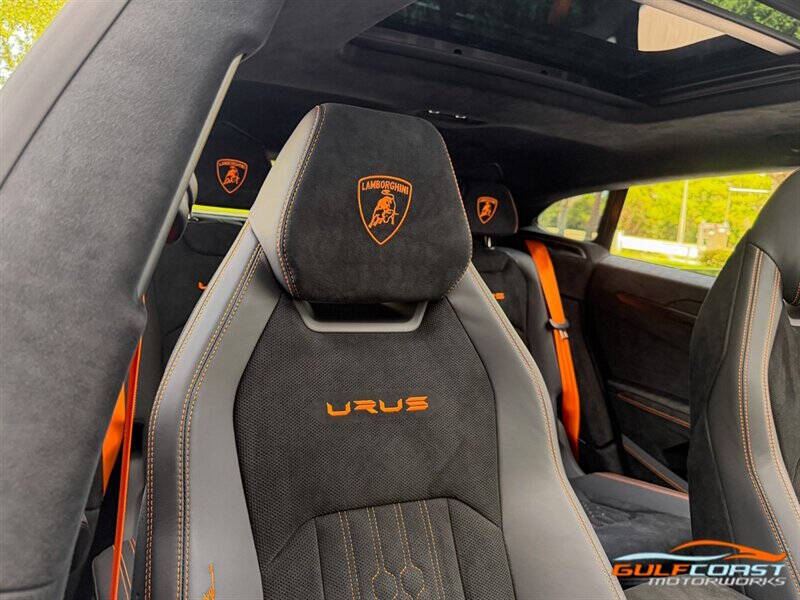 2024 Lamborghini Urus Performante