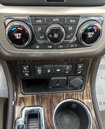 2015 GMC Acadia Denali