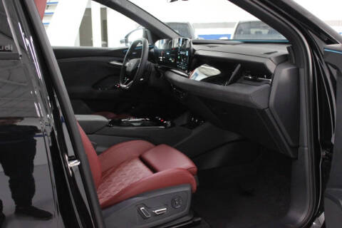 2025 Audi SQ6 e-tron quattro Premium Plus