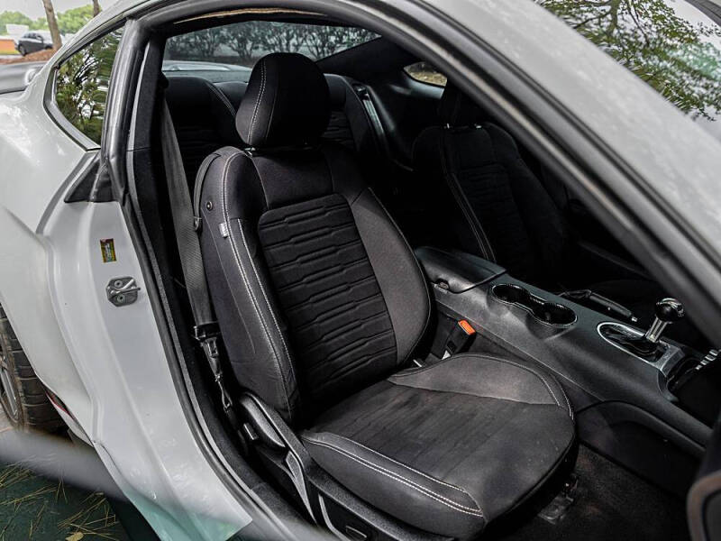 2021 Ford Mustang Mach 1