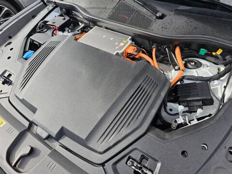 2024 Audi Q8 e-tron quattro Premium Plus