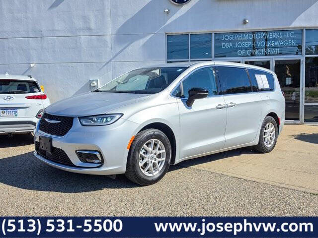 2024 Chrysler Pacifica Touring L