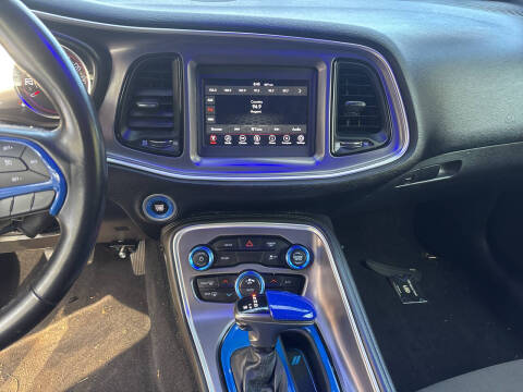 2019 Dodge Challenger SXT