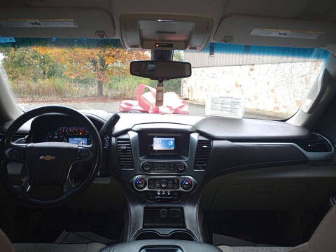 2015 Chevrolet Suburban LS