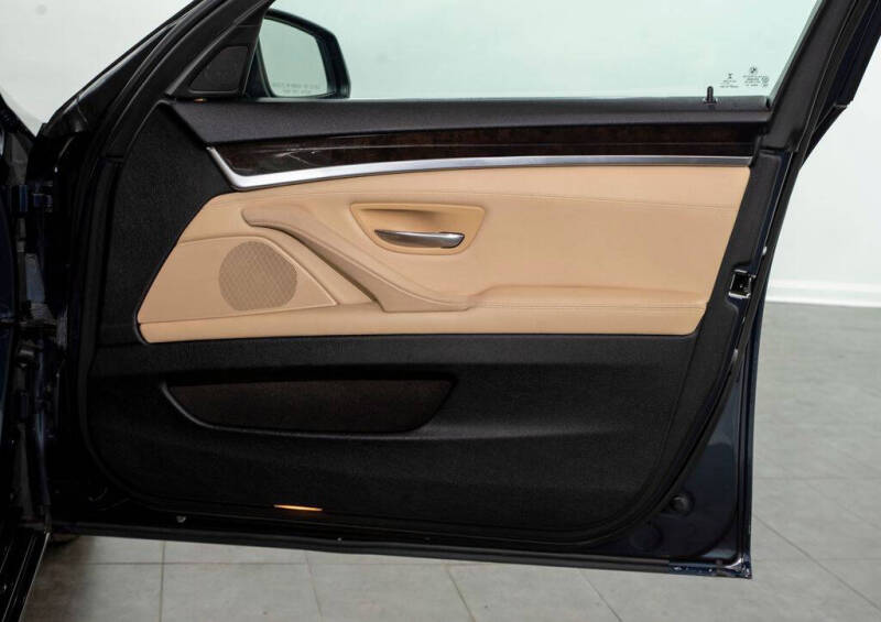 2016 BMW 5 Series 528i xDrive