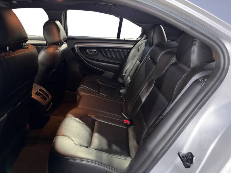 2017 Ford Taurus SEL