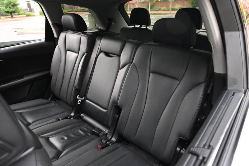 2020 Audi Q7 quattro Premium Plus 55 TFSI