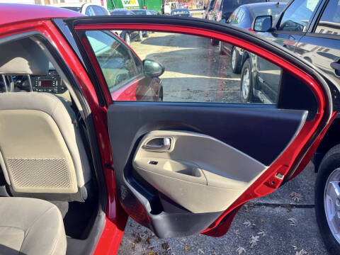 2015 Kia Rio 5-Door LX