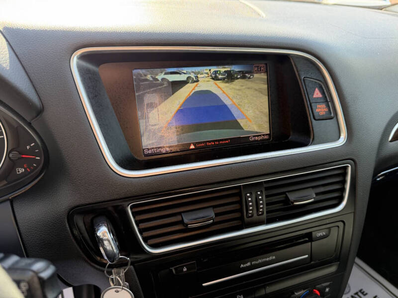 2011 Audi Q5 2.0T quattro Premium Plus