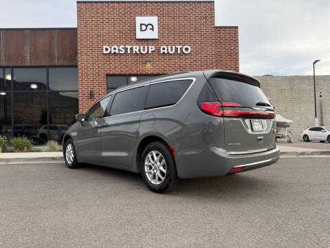 2022 Chrysler Pacifica Touring L