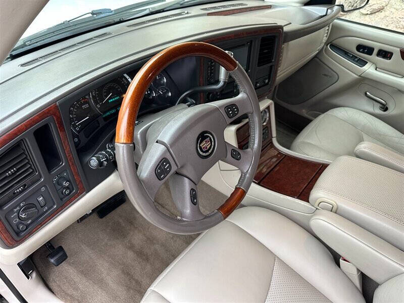 2005 Cadillac Escalade