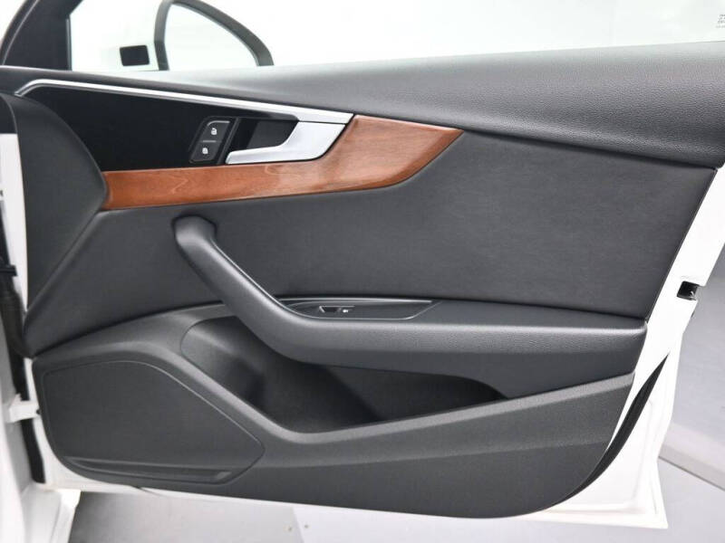 2022 Audi A4 quattro Premium 40 TFSI