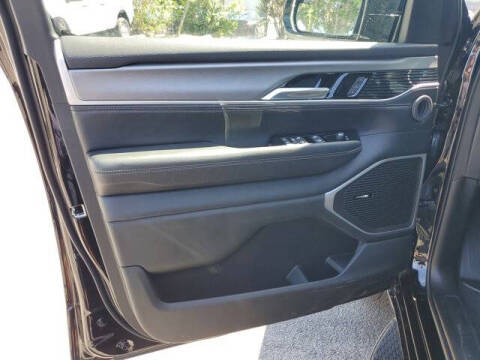 2025 Jeep Wagoneer Carbide