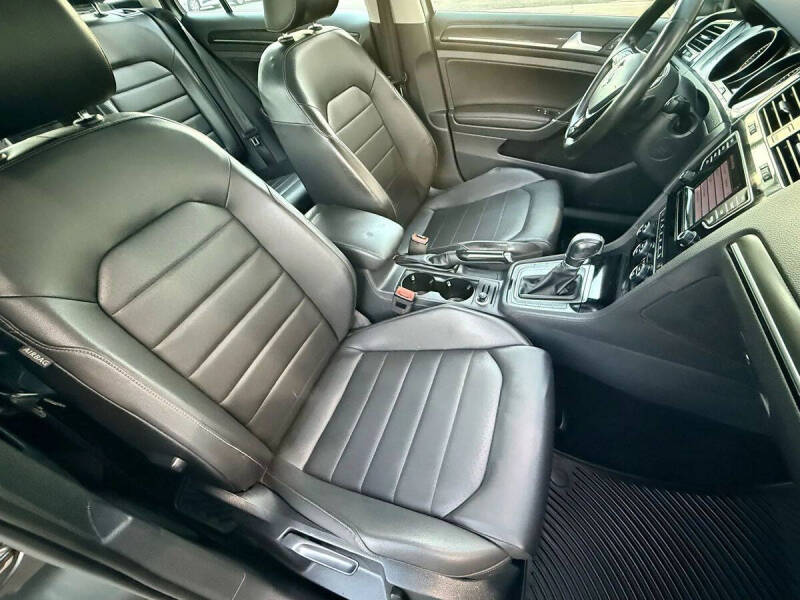 2015 Volkswagen Golf SportWagen TSI SEL